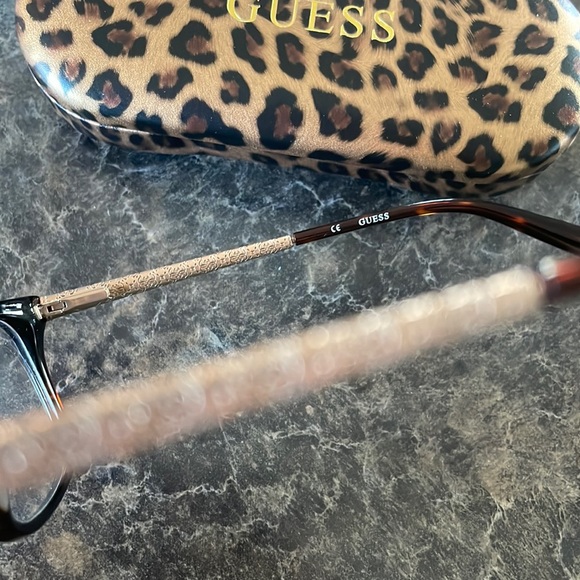Guess Glasses GU2500 052 Havana - Picture 3 of 6